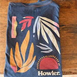 Hooters Blue and Yellow T-Shirt